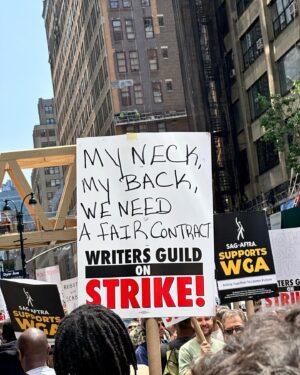 Jeanette Branch Instagram - Union Strong. Yesterday was a day indeed #WGA #SAG