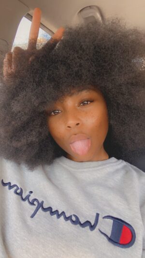 Jeanté Godlock Instagram - that’s shrinkage be fuckin y’all up. 
it grows UP baby. come correct. you would think i ain’t have no hair because it’s always under a hat and i mean always because who has the time 😩 iykyk 

natural hair, blowout, black girl hair, afro, black is beautiful, blowout on natural hair, 4C hair, kinky curly, shrinkage