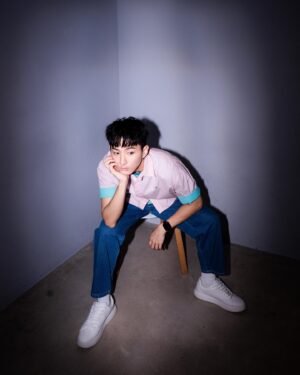 Jed Chung Instagram - 好笑不夠那就加點好看