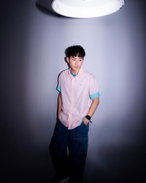 Jed Chung Instagram - 好笑不夠那就加點好看