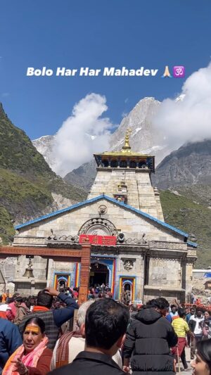 Jeet Raidutt Instagram - Bolo Har Har Mahadev 🕉️🙏🏻 #harharmahadev #harharmahadevॐ #harharmahadev🙏 #bhaktimarga #bhaktireels #bhaktisarovar #bhaktistatus #mahadevreels #mahadevreels🙏❤️✨ #kedarnath #kedarnathtemple #kedarnathdham #reelinstagram #reels