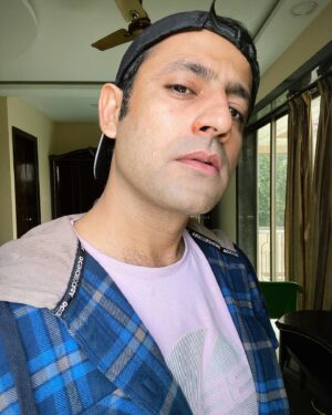 Jeet Raidutt Instagram - Film shooting. Durning action Scenes shoot , we Love you Anna take care ❤️ @actorjeetraidutt 
#film #filmphotography #filmshoot #filmmaker #films #actor #actorlifestyle #actors #indian #indiancinema #instapost #instadaily #instalike #instagram #instalove #followme