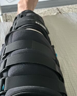 Jeff Garlin Instagram - So yesterday I posted a dumb video of me vacuuming. I didn’t tell you that it was from a year ago. This is where I’m at. I’ve had it on for 7 weeks now. Two more to go. Except for Doctors etc. I’m at home. The first time that I will be out is the premiere of Curb. I hope that you dig the new season. I think it’s pretty gosh darn good. No repeating pretty. I’m not Larry. I’m Jeff, one of America’s top teens. #tornquadiceps #curbyourenthusiasm