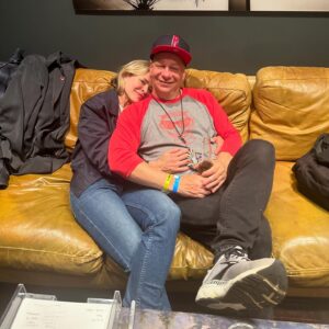 Jeff Ross Instagram - Most bands fade… but Pearl Jam just keeps going and going —adding new great songs to their incredible repertoire.  Shout out to greatness. Shout out to @pearljam and the unstoppable folk hero front man @eddievedder