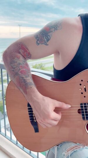 Jeff Stinco Instagram - Bossa Nova with police sirens and kids screaming in the pool 🙈🤪

#bossanova #nylonstringguitar #guitar @godin_guitars #rio #girlfromipanema @simpleplan