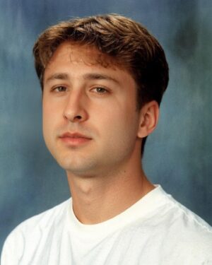 Jeff Stinco Instagram - Jumping on the bandwagon...swiping through these 'graduation pics' makes me question reality! It's so eerie, it's like looking at an alternate version of myself. Mind blown 🤯📷🎓👀