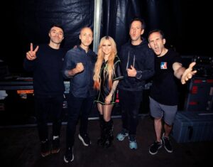 Jeff Stinco Instagram - Pumped to tour the US with the Mother F***in’ princess, @avrillavigne , this summer! Who’s coming to the show and where? (I have no idea why I’m duck facing on this picture 🙈)

Photo: @skylerbarberio