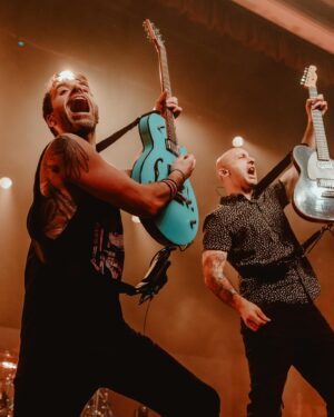 Jeff Stinco Instagram - Killer room in Belgium made me want to get weird. As soon as I hit the stage, I couldn’t stop smiling like a kid in a candy store. I had a wonderful time in Antwerp: I had a good workout, the best diner of the tour, best chocolate and of course, the best beer of my life…the show was definitely the highlight though 🤘

Photos by: @nateconcertphotography 

@revvamps @fender @fendercustomshop @tedstevensonguitars @daddarioandco