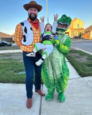 Jeff Weldon Instagram - To Infinity and Beyond! Winston had a spook-tacular time trick-or-treating! He even did the classic teenager move and grab handfuls at a time. Happy Halloween from the Weldon family! 🎃 👻