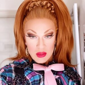 Jeffery Roberson Instagram - FORT LAUDERDALE! JANUARY 5! Stand by your drag! With SPECIAL GUEST @toddalsup on piano! Musical directed by @geraldgoode  Friday, January 5th at 8pm @sunshinecathedral More info at varlajean.com or get tickets at eventbrite.com #dragisnotacrime #tictaccident #drag #dragcomedy #rpdr #gayfortlauderdale #wiltonmanors