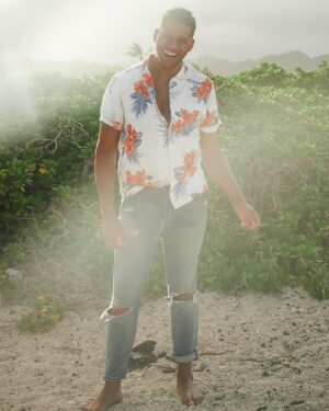 Jeffrey Bowyer-Chapman Instagram - 🌺🪬🩵

📸X @hudsontaylor