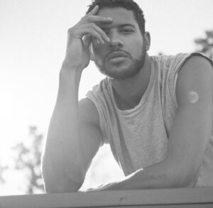 Jeffrey Bowyer-Chapman Instagram - 🦾♟️ 📸X @amandacrew
