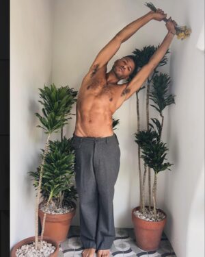 Jeffrey Bowyer-Chapman Instagram - 𝚕𝚎𝚊𝚟𝚎 𝚒𝚝 𝚝𝚘 𝚝𝚑𝚎 𝚘𝚝𝚑𝚎𝚛 𝚋𝚘𝚢𝚜 𝚝𝚘 𝚙𝚕𝚊𝚢 ♥️
