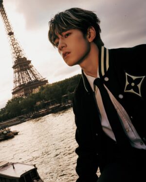 Jeffrey Ngai Instagram - Paris calling 🎶 終於好天影到balcony 相🌼
see you guys later

開估今晚睇show look
恭喜估中嘅幸運兒🐑會有寶麗來一張🤓

#LVMENSS25
#LOUISVUITTON
#PharrellWilliams
@louisvuitton