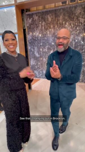 Jeffrey Wright Instagram - @jfreewright brings the heat with both his dance moves AND his hot sauce. 🕺🏾🔥 Let’s hear it from you, Tam Fam! Mambo sauce… yes or no?