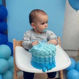 Jenna Doolittle Instagram - 🎂My baby turned one yesterday! I can’t quite believe it. The year of the most change & magic one can possibly imagine. We love you, Kingston, our BIG one year old. 💙🥹

Thank you to all our family & friends for supporting us through this bananas time. We’re so grateful. 🥰