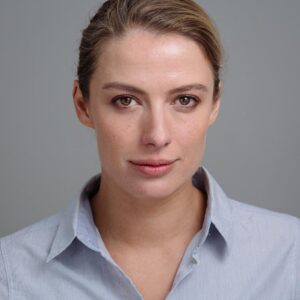 Jenna Saras Instagram - Brown eyed girl

#headshot #actress #actorslife #tuesdaymotivation #seasonready #model #modellife #clean #tvcseason #corporatelook #professionallook #hairtiedup #series #movies #film #musicvideos #documentaries #tvc #tvcommercial #nofilter