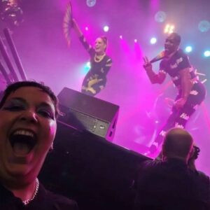 Jenni Thomasson Instagram - Little photo/video dump from this summer’s shows 💖. It’s been amazing working with so many incredible dancers, including some of the most talented dancers in the UK and the incomparable @deananthlee! Being back on stage with @todrick feels like being back home 🥰. #todrickhall #worldpride #dragfest