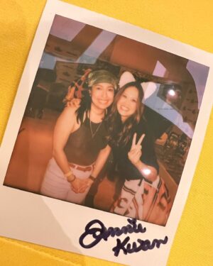 Jennie Kwan Instagram - Time flies fast when you’re having fun!  And we definitely did.  Thank you @saratogacomiccon for having me and thanks to all of you who came through and brought your warmth.  Until we meet again❤️❄️🫶
.
.
.
#actor #voiceactor #comiccon #animecon #avatarthelastairbender #atla #suki #streetfighter #chunli #scissorseven #meetandgreet #autographsigning #saratogasprings