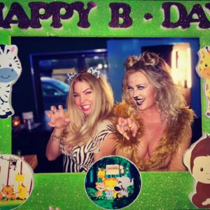 Jennifer Lyons Instagram - Happy Birthday @ambernicolehay, my lovely Leo Sister😻😽 I wish you a glorious year ahead. Xoxo