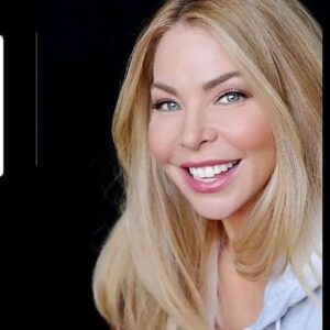 Actress Jennifer Lyons HD Instagram Photos and Wallpapers October 2023