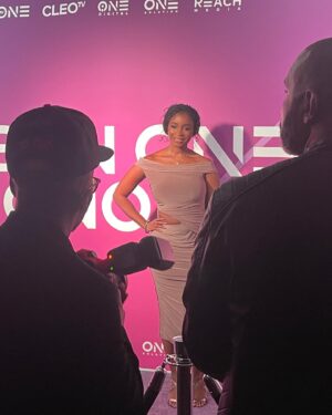 Jennifer Sears Instagram - What an amazing evening, honoring our greats! Thank you @iamcathyhughes, @themichellerice, and @tvonetv for an incredible celebration of greatness.✨

Braids: @cmoorestyles_ 
Artist: @makeupbyfeeka 
Photo: @gettyentertainment @gettyimages 

#UrbanOneHonors #IconsOfTheCulture #TVOne #blackexcellence #gettyimages #gettyentertainment