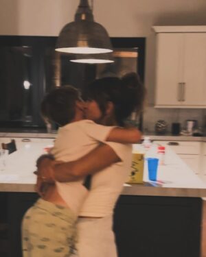 Jennifer Walcott Instagram - #family #friends
