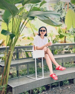 Jenny Zhang Instagram - Nothing Compares to the simple pleasure of the first sip of morning coffee. 🌿🌱🍃

📸 @rajaghifar (Best anda 🫰🏻)