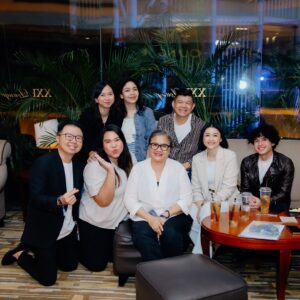 Jenny Zhang Instagram - Was attending The Gala Premier night of @glennfredlythemovie with my @avatara88 family.

Sepanjang Film merasakan nostalgia dari lagu-lagunya Gleen Fredly yang sangat familiar ditelinga kita semua. sepanjang film ikutan nyanyi,terharu dengan kisahnya Bung yang begitu luar biasa. 

Huge Congrats Mas @lukmansrd Sis @lialukman 
Pak @robertronny @paragonpictures.id 

📸 Beautiful moments capture by @sylvianalim.photography 🫶🏻
