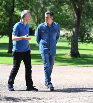 Jens Stoltenberg Instagram - Great working weekend with Prime Minister @sanchezcastejon to prepare important decisions for our peace and security at the upcoming #NATOSummit in Madrid. Looking forward to mark #Spain’s 40 years in #NATO tomorrow. 🇪🇸