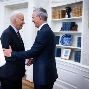 Jens Stoltenberg Instagram - Great to be back in the 🇺🇸 and meet @POTUS to prepare our NATO Summit in July, where we will strengthen support to Ukraine. Today we published new numbers on defence spending, showing 23 NATO Allies now spend 2% of GDP on defence.