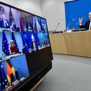 Jens Stoltenberg Instagram - Great meeting with @POTUS on European security with #NATO leaders @EmmanuelMacron, @OlafScholz, Mario Draghi, @AndrzejDuda, Boris Johnson & our #EU partners @charlesmichel & @ursulavonderleyen. We agree that any further aggression by #Russia against #Ukraine will have severe costs.