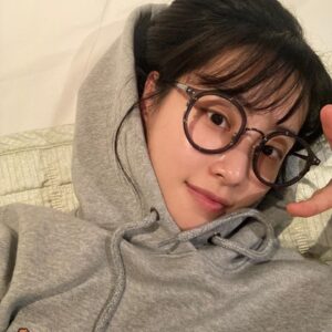 Jeon Hye-yeon Instagram - 즐거웠던 대구 촬영🐻🖤(feat.다이어트는 내일부터🐷)