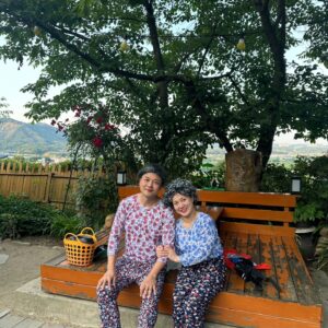 Jeon Hyun-moo Instagram - 10년케미 무무업고튀어
박광배♡무린세스

#나혼자산다