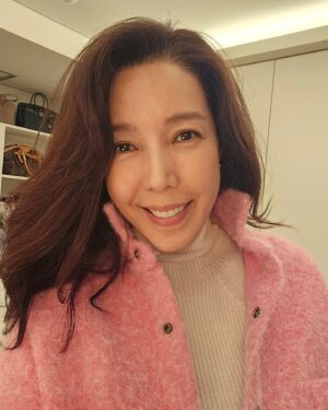 Jeon Su-kyung Instagram - #happybirthday 
#mydarling 
#iloveyou 
늘 부지런히 성실히 살아온 당신
#수고많으셨어요❤️
#ericswanson
#전수경 
#jeonsookyeong