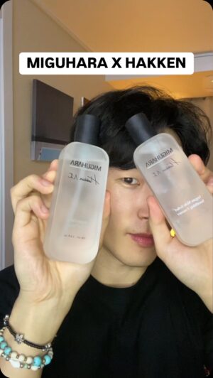 Jeon Tae-yang Instagram - I have had many requests about my “skincare routine” so here it is!! I’ve only tried/used korean skincare brand ✨ MIGUHARA this is a korean skincare brand that i use 🫶🏼 make your skin perfect with this video

MIGUHARA X HAKKEN

1. Vegan daily glow toner
2. Vegan skin relief soothing essener
3. Vegan moisture barrier repair ampoule 
4. Vegan ampoule-infused gel cream
5. Vital shine mist serum

#koreanskincare#skincare#miguhara#hakken#미구하라