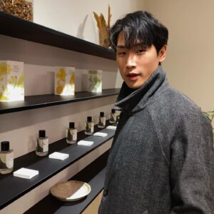 Jeon Tae-yang Instagram - Toasty winter 🫶🏼 feeling warm from all the love and kindness