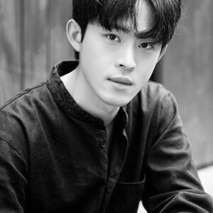 Jeong Jae-kwang Instagram - #낫아웃 #씨네21