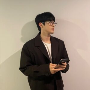 Jeong Jae-kwang Instagram - Stylist @oud_jung