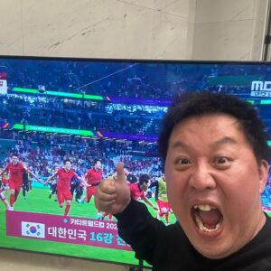 Actor Jeong Jun-ha HD Instagram Photos and Wallpapers March 2023