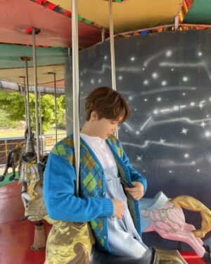 Jeong Se-woon Instagram - 인새앵은 회저언 목뫄 🎠