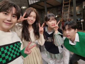 Jeong Se-woon Instagram - 열아홉 스물 막방!! 설레고 여운 넘치는 열아홉 스물 너무 재밌었다☆ @netflixkr