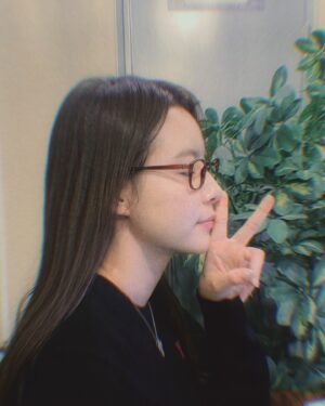 Jeong Seo-ha Instagram - 건강은 소중해 🤍 
아푸지 말아요 우리🌟 

 새로 시작한 필테는 너무 재밌고,
맛있는건  언제나 계속 먹고싶고….😝

#today ❣️
#memory 
#diary