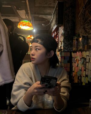 Jeong So-ri Instagram - 오랜만에 외출에 신난🐽