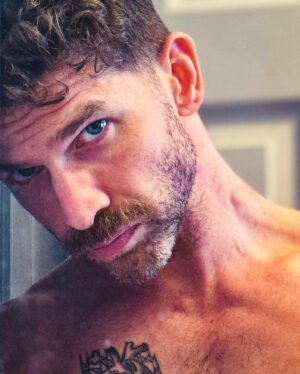 Jeremy Crittenden Instagram - Name the beats in this carousel of emotional range. Roasted answers only. 
.
.
.
.
#gay #gaybeard #gaylife #gayselfie #newyork #captionthis #selfportrait #gayswithtattoos