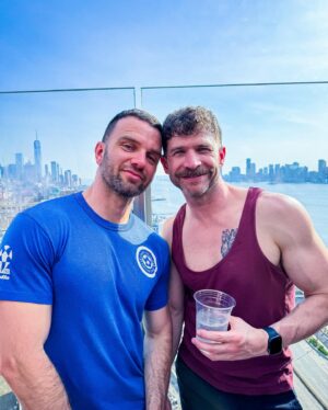 Jeremy Crittenden Instagram - Sunday fundays are for the boys. What’d yall get up to??

@lebainnyc #paradisco

@petertamlin @daviebob @benrmontgomery
.
.
.
:
#gay #gayguys #nycgay #sunnydays☀️ #lgbtqia #rooftops #nycsummer