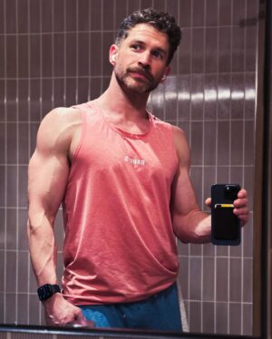 Jeremy Crittenden Instagram - Some of the finest Daddies on earth trap thirst here. 

Progress report: feeling thick n strong. Will be unstoppable with a brain, courage, and a heart. 

Happy humpday. Enjoy my hooters. 
.
.
.
.
#gay #gaysofinsta #gayfitness #muscle #gaymuscle #nycgay #fitness #gayswithtattoos