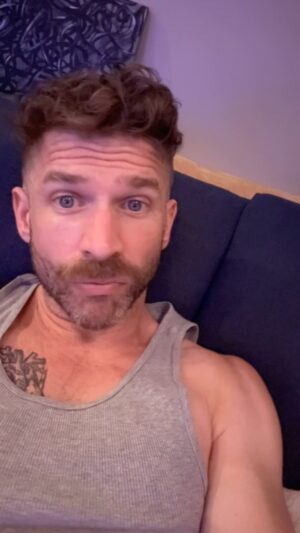 Jeremy Crittenden Instagram - Dare I say!
.
.
.
.
#daddy #gay #gayguys #gaylife #hawktuah #nyc #gaysofinsta #comedy