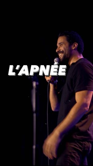 Jérémy Nadeau Instagram - En spectacle à Paris et en tournée, lien de réservation dans ma bio 🤟🏽
🎥 @ziveridylan 
🖊️ @kaza_hachemi