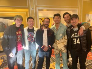 Jeremy Piven Instagram - @simuliu good to hang ! Now tell me who your crew is so I can tag …
And if you guys just start yelling 
“Lloyd!!!!” I’m gonna lose it